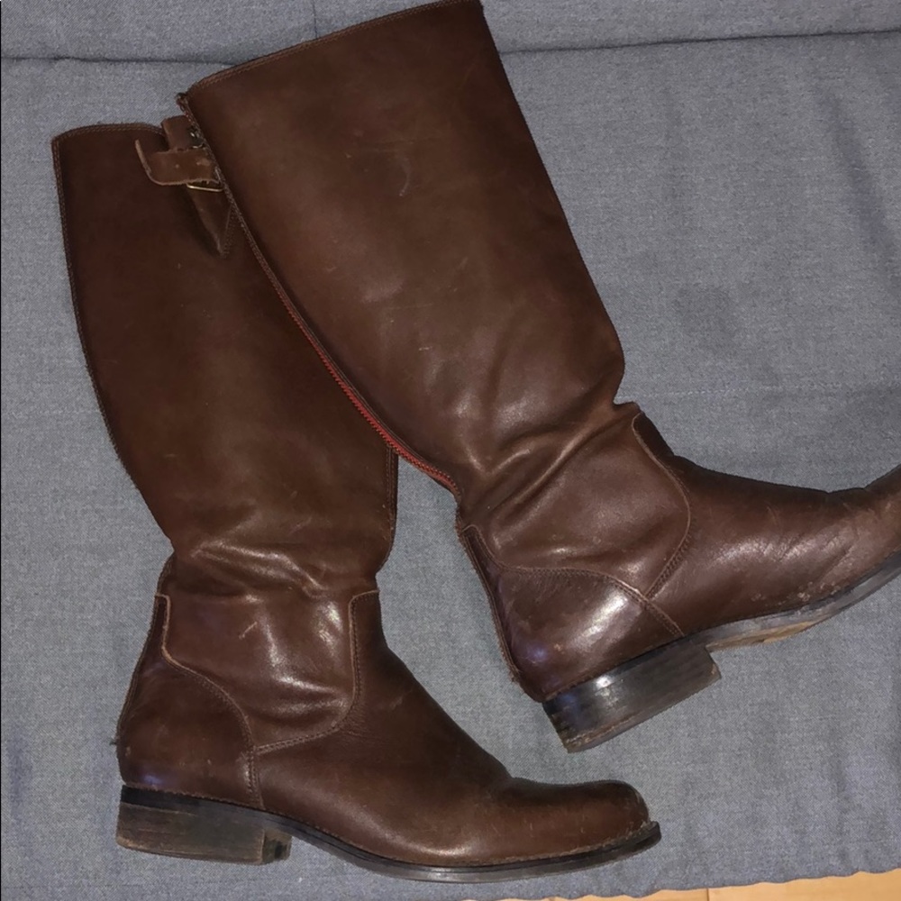Brown boots